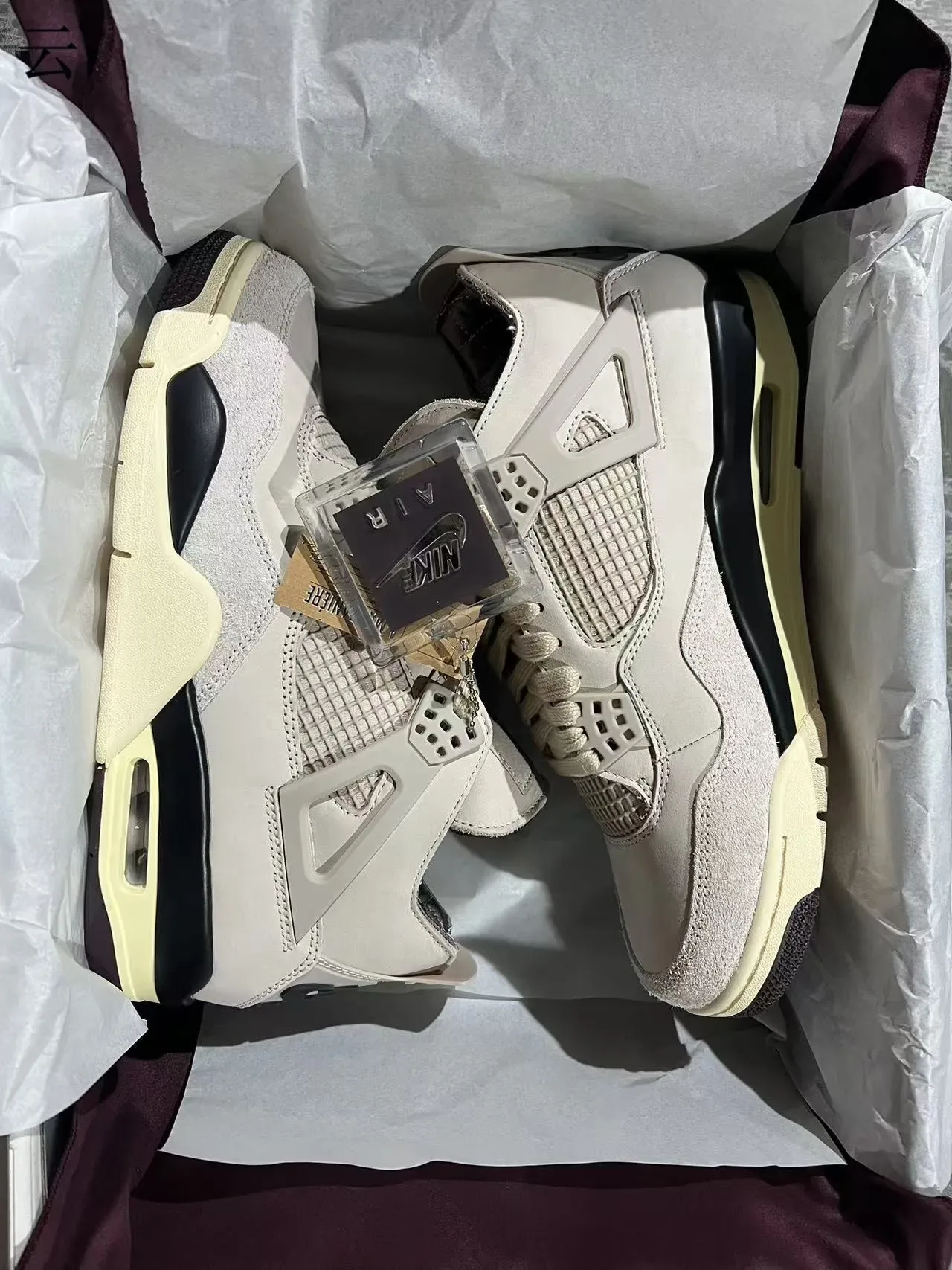 Air Jordan 4 Beige Cream Black chaussures de basketball 9
