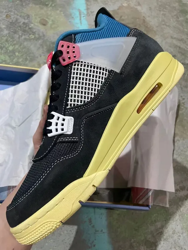 Air Jordan 4 Preto Amarelo Azul Tênis de Basquete 3