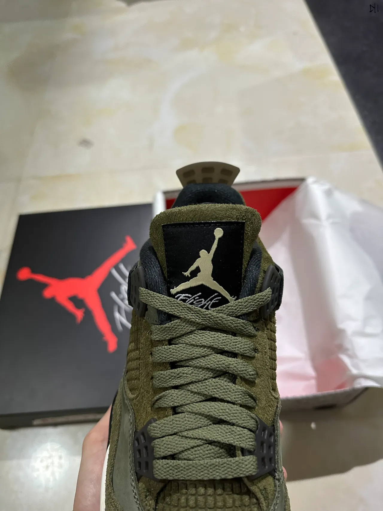 Zapatillas de baloncesto Air Jordan 4 de ante verde oliva 4