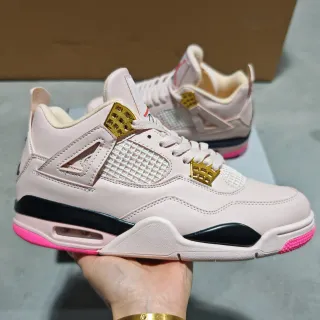 Air Jordan 4 浅粉色金色鞋带扣篮球鞋