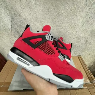 Tênis de basquete Air Jordan 4 Retro vermelho preto branco
