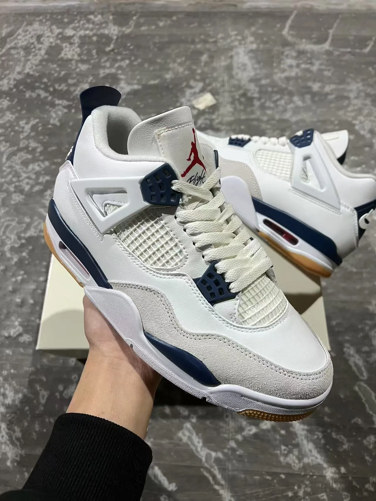 Air Jordan 4 White Navy Gum حذاء كرة السلة 2