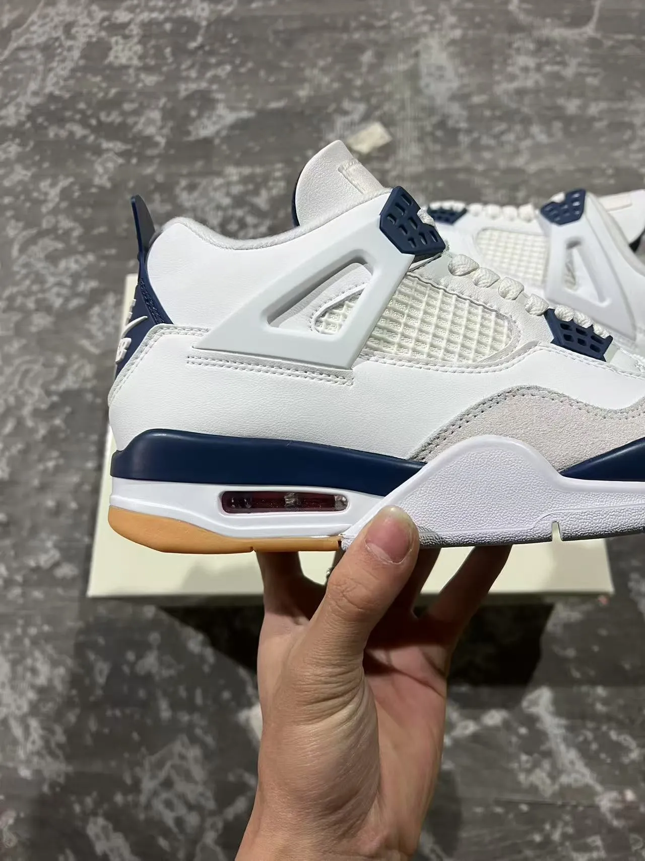 Air Jordan 4 White Navy Gum حذاء كرة السلة 7