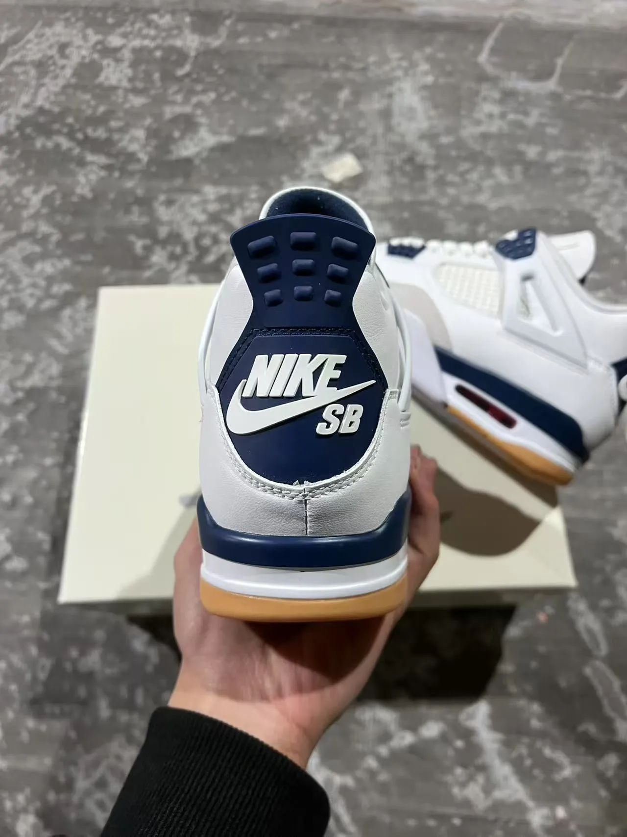Air Jordan 4 White Navy Gum حذاء كرة السلة 8