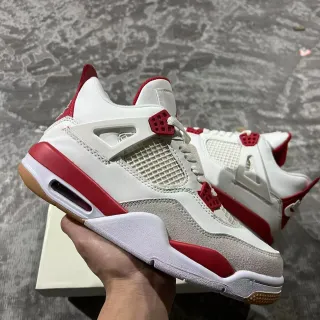 Air Jordan 4 白红Gum篮球鞋