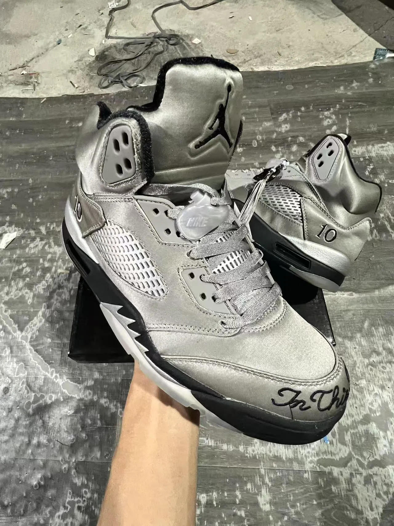 Air Jordan 5 মেটালিক সিলভার কালো বাস্কেটবল জুতো 2
