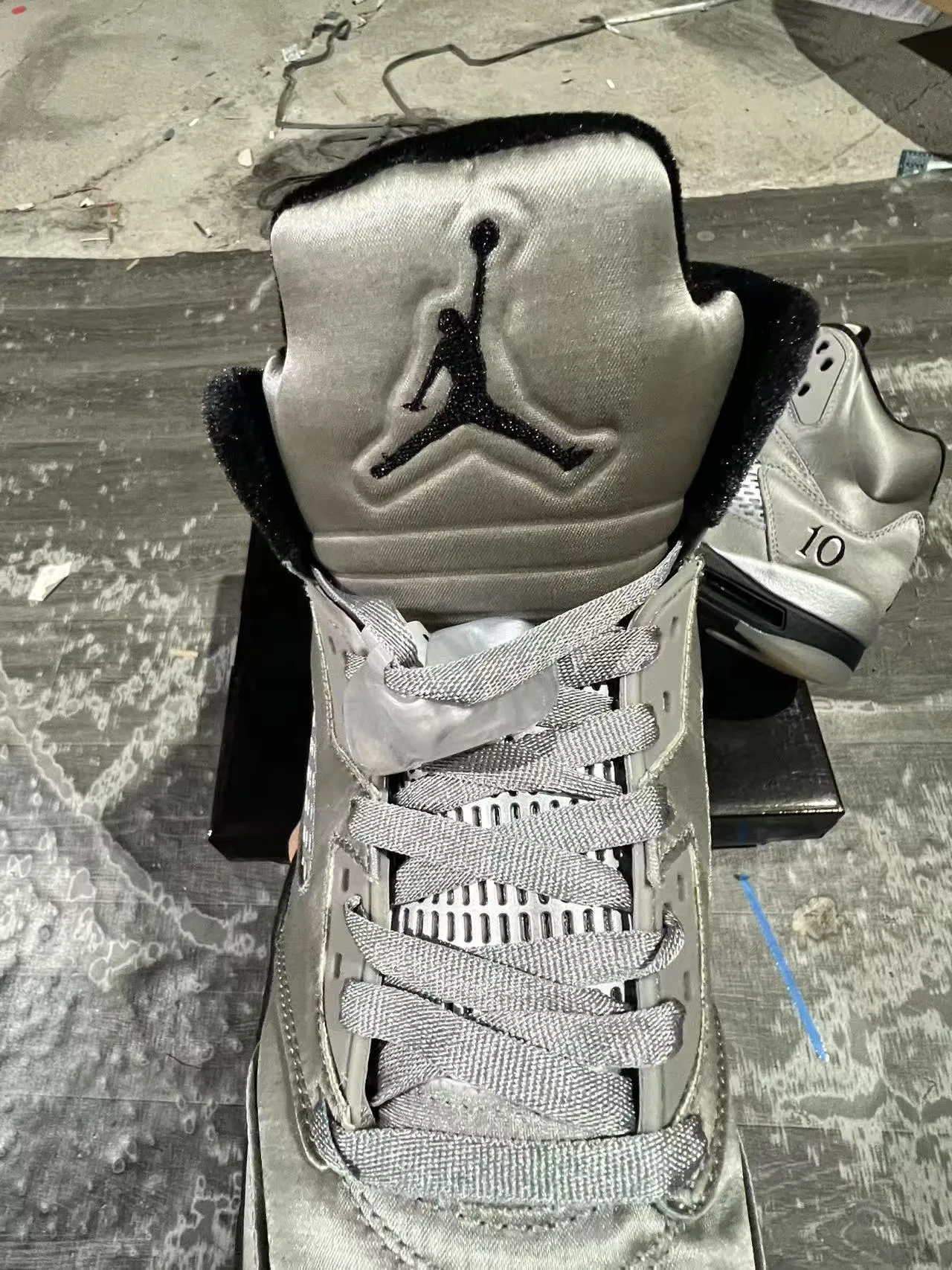 Air Jordan 5 মেটালিক সিলভার কালো বাস্কেটবল জুতো 4