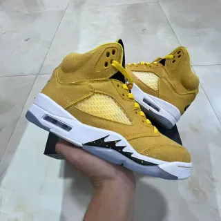 Air Jordan 5 Tênis de Basquete Amarelo Mostarda em Suede e Malha