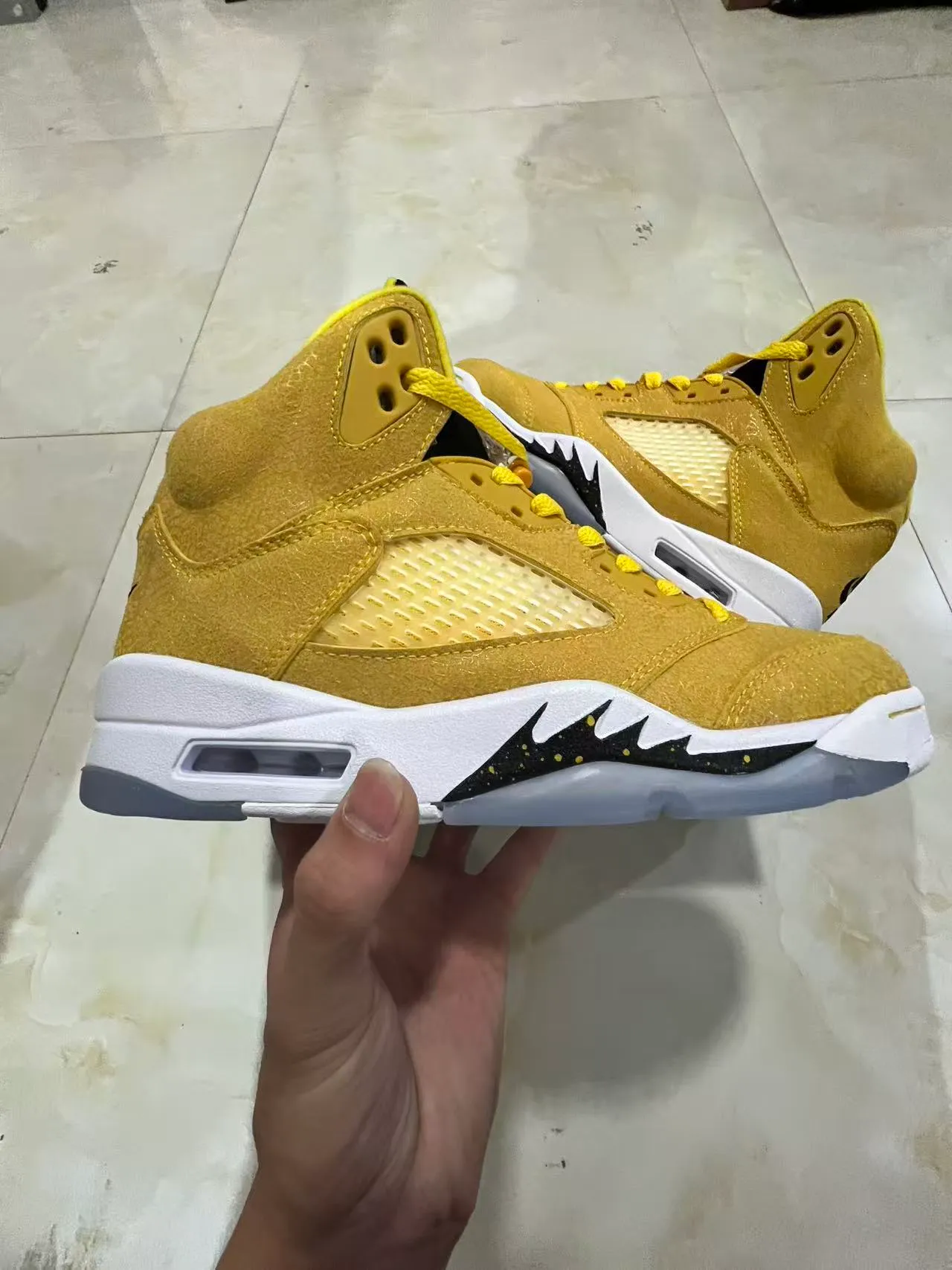 Air Jordan 5 Tênis de Basquete Amarelo Mostarda em Suede e Malha 7
