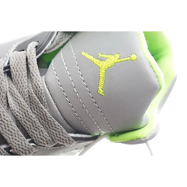حذاء كرة السلة Air Jordan 5 أبيض أسود أحمر 21