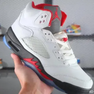 Tênis de basquete Air Jordan 5 branco vermelho preto