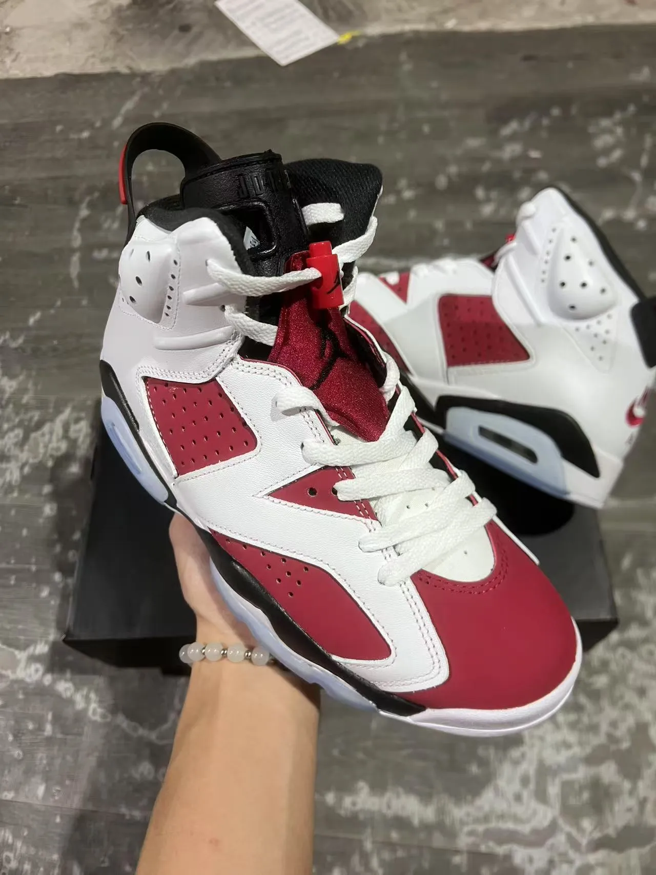 Air Jordan 6 白红黑篮球鞋 2