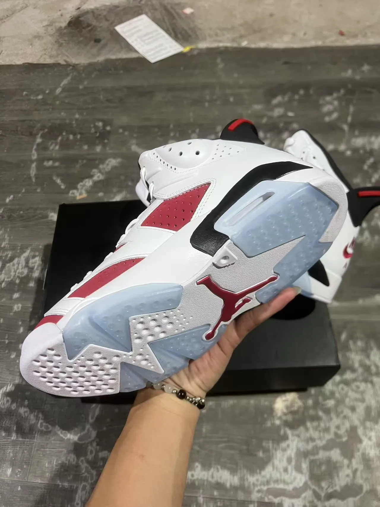 Air Jordan 6 白红黑篮球鞋 6