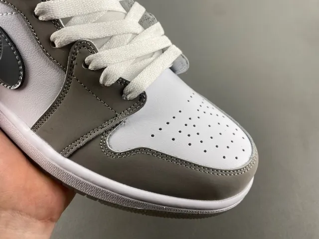 Air Jordan Gray White High-Top Padded Ankle Collar Basketball Shoes 2