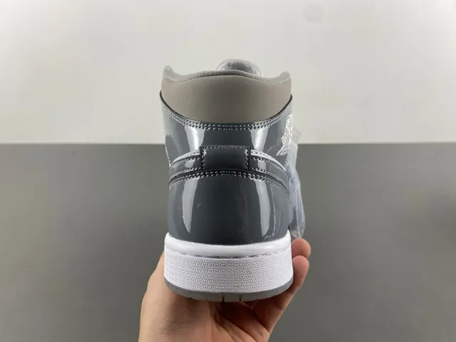 Air Jordan Gray White High-Top Padded Ankle Collar Basketball Shoes 3