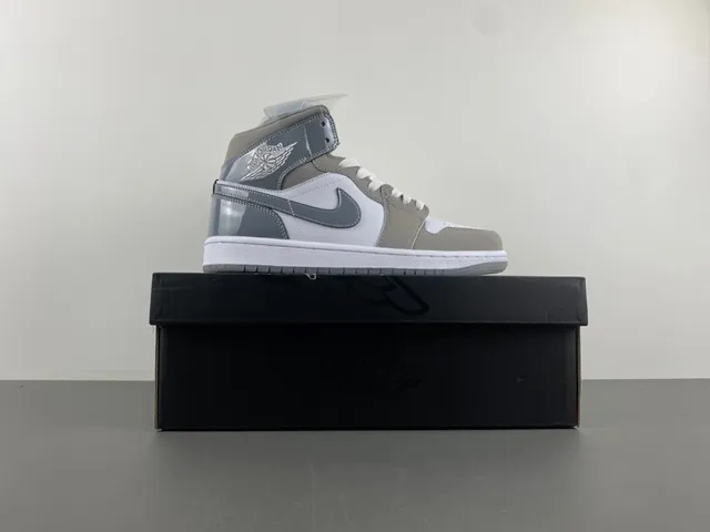 Air Jordan Gray White High-Top Padded Ankle Collar Basketball Shoes 15
