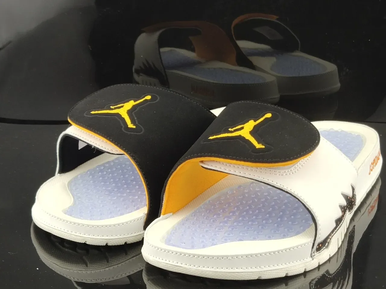 Air Jordan Slide Podded Footbed Off-White Black Yellow চप্পল 2
