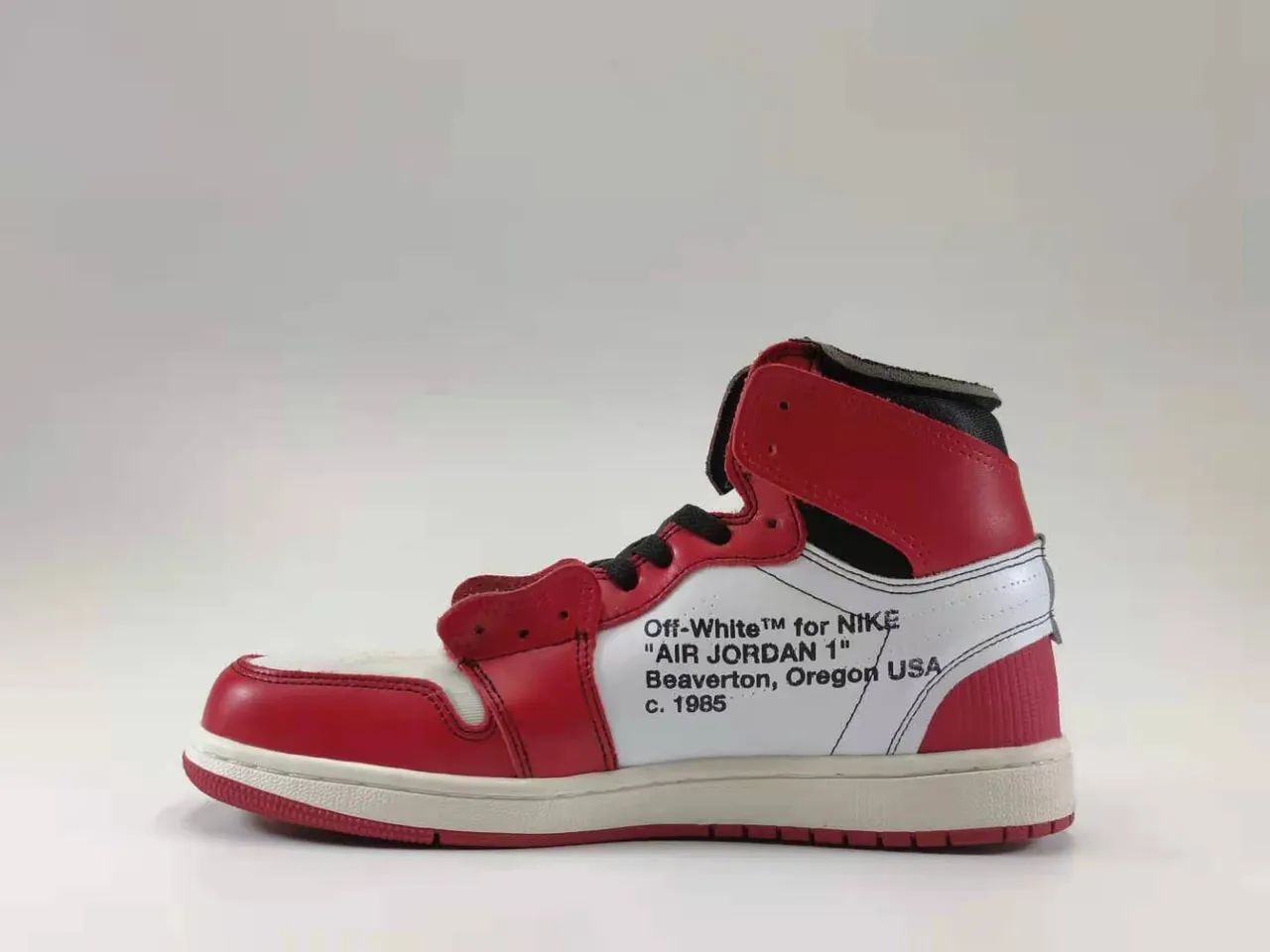 Air Jordan x Off-White Air Jordan 1 Deconstructed लाल बास्केटबॉल जूते 2