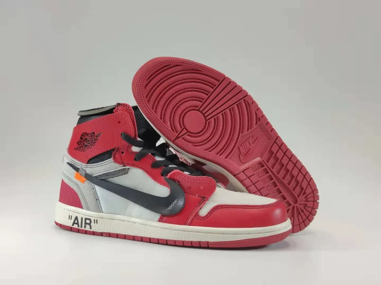 Air Jordan x Off-White Air Jordan 1 Deconstructed लाल बास्केटबॉल जूते 4