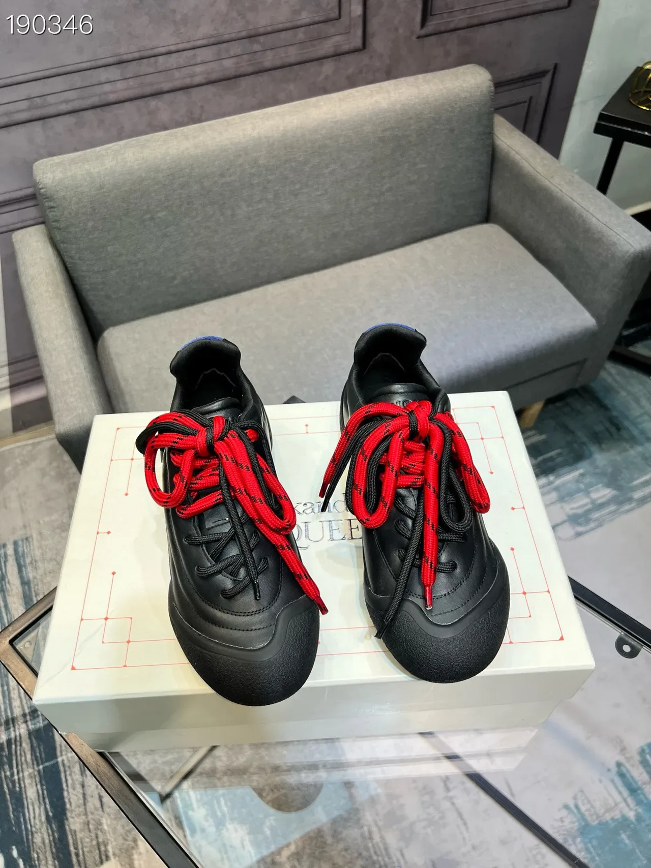 Alexander McQueen Noir Bleu Embout à l'avant en caoutchouc sculpté Partie supérieure en cuir et daim en couches Chaussures lifestyle 7