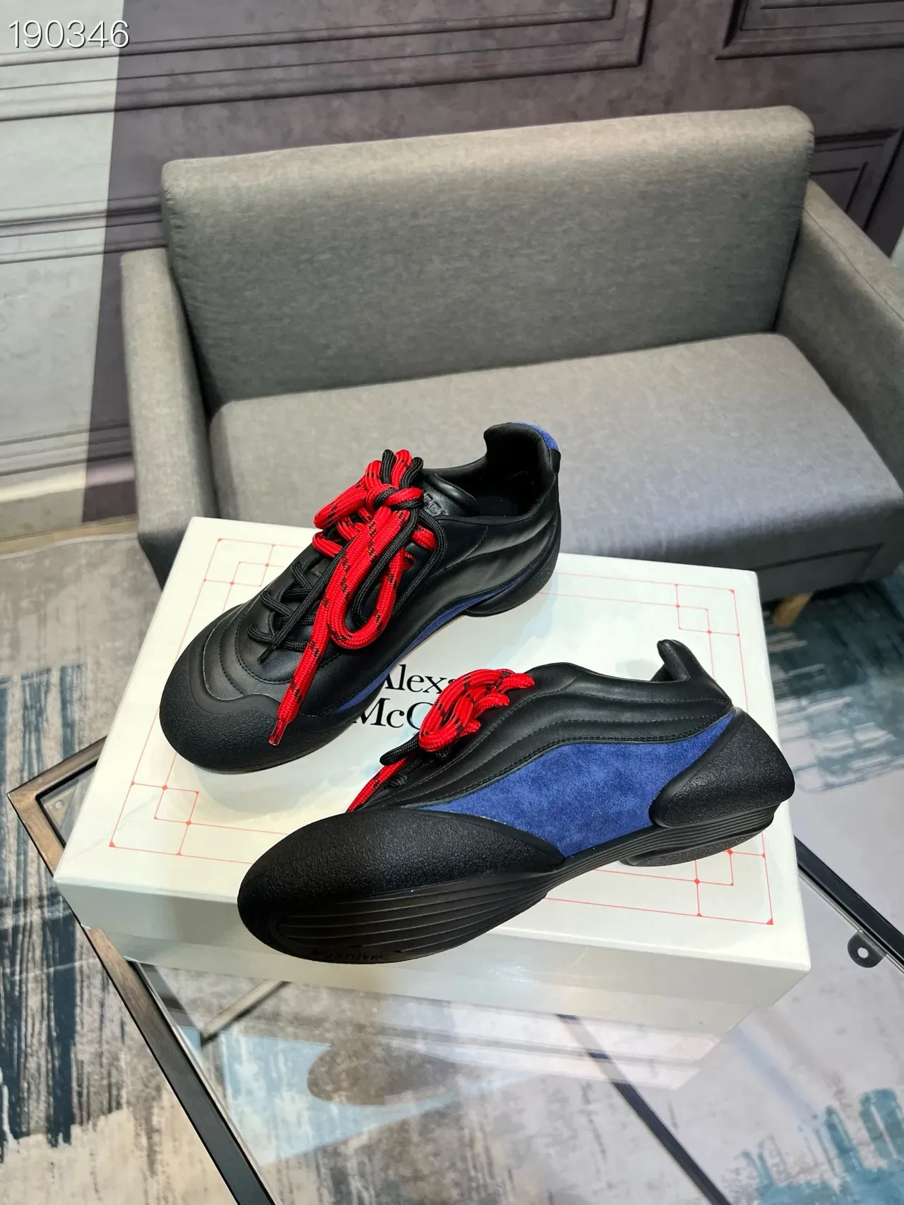 Alexander McQueen Noir Bleu Embout à l'avant en caoutchouc sculpté Partie supérieure en cuir et daim en couches Chaussures lifestyle 8