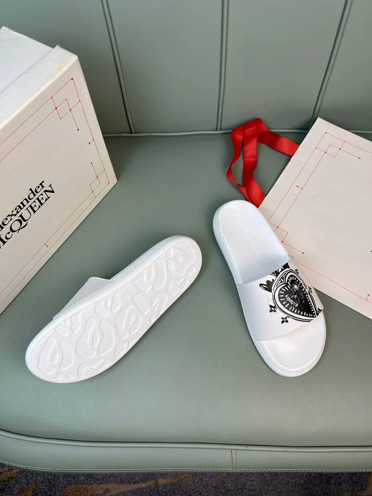 Alexander McQueen Heart Graphic Slide White Black Rubber-Like Ornate Strap Slippers 7