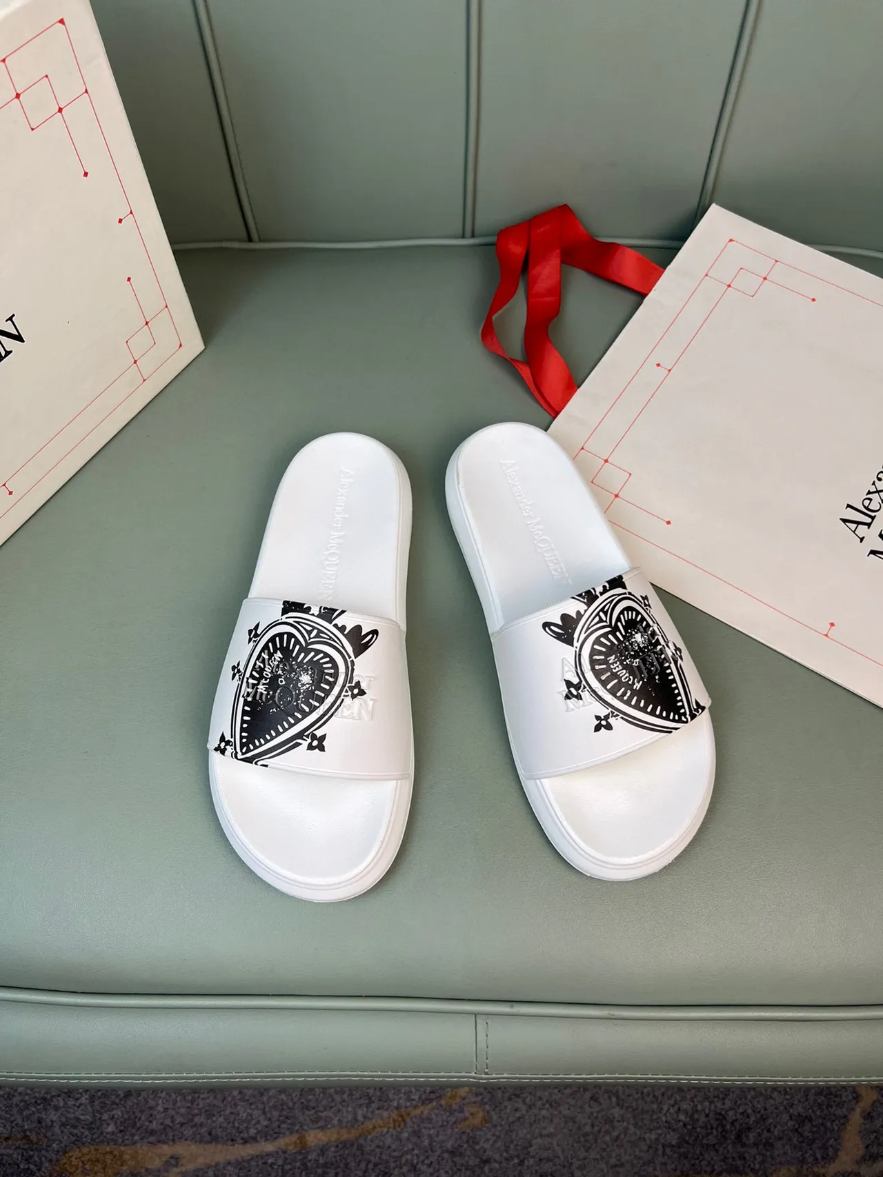 Alexander McQueen Heart Graphic Slide White Black Rubber-Like Ornate Strap Slippers 9