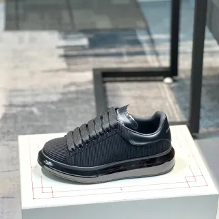 Alexander McQueen 黑色罗纹针织大码生活运动鞋