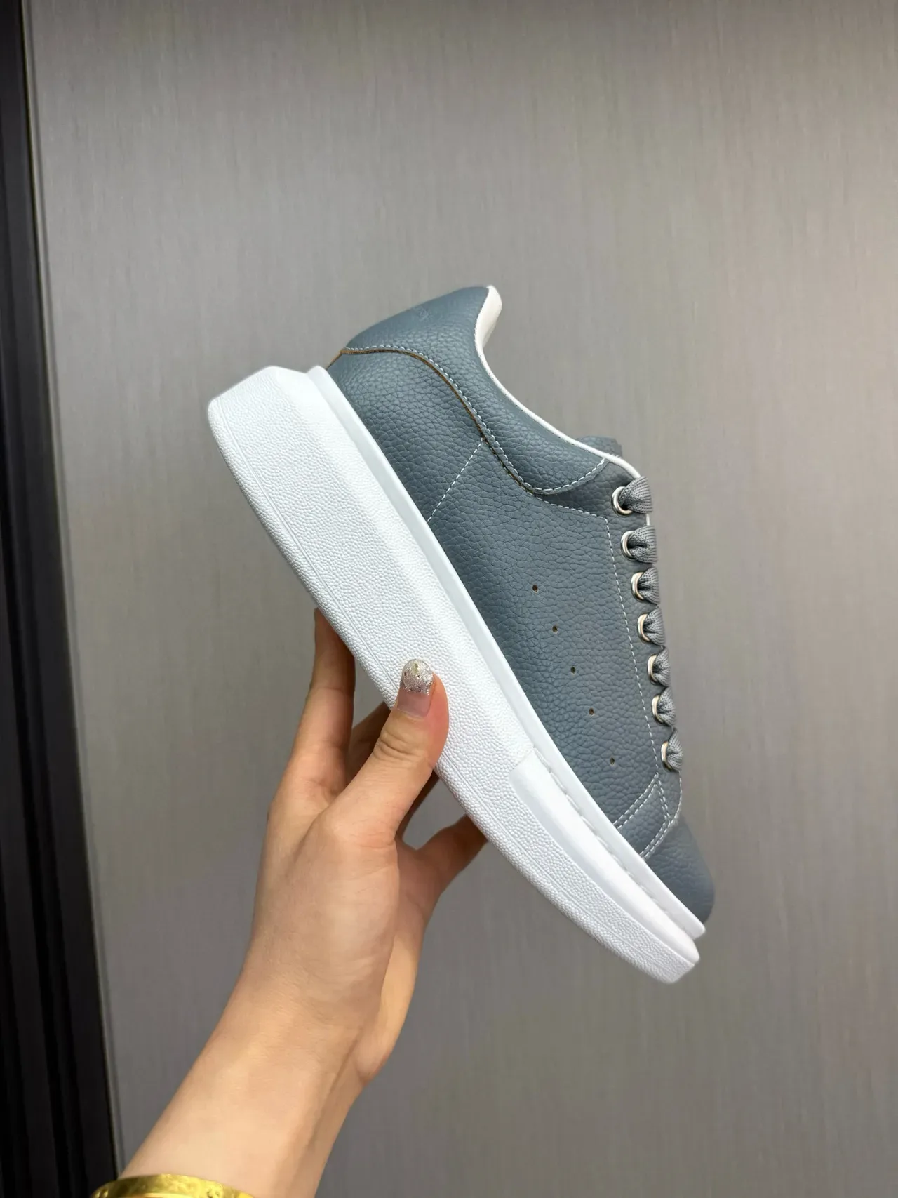 Alexander McQueen Oversized Sneaker Gray Pebbled Leather Lifestyle Sneakers 7
