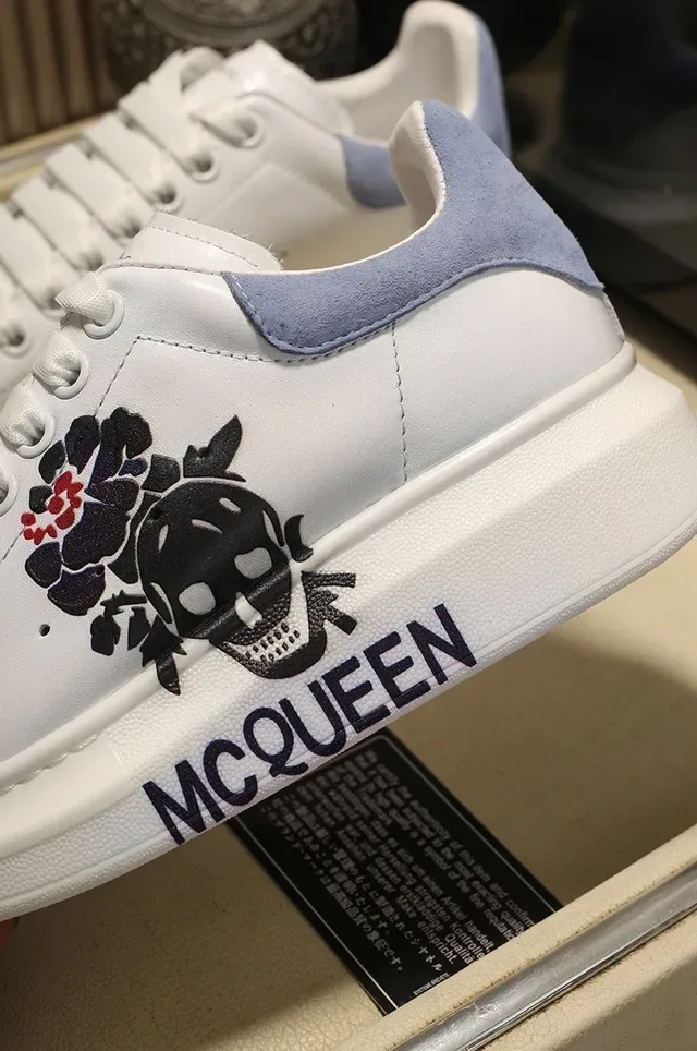 Alexander McQueen Tênis Oversized Branco Azul Silhueta Sola Plataforma Lifestyle Sneakers 3