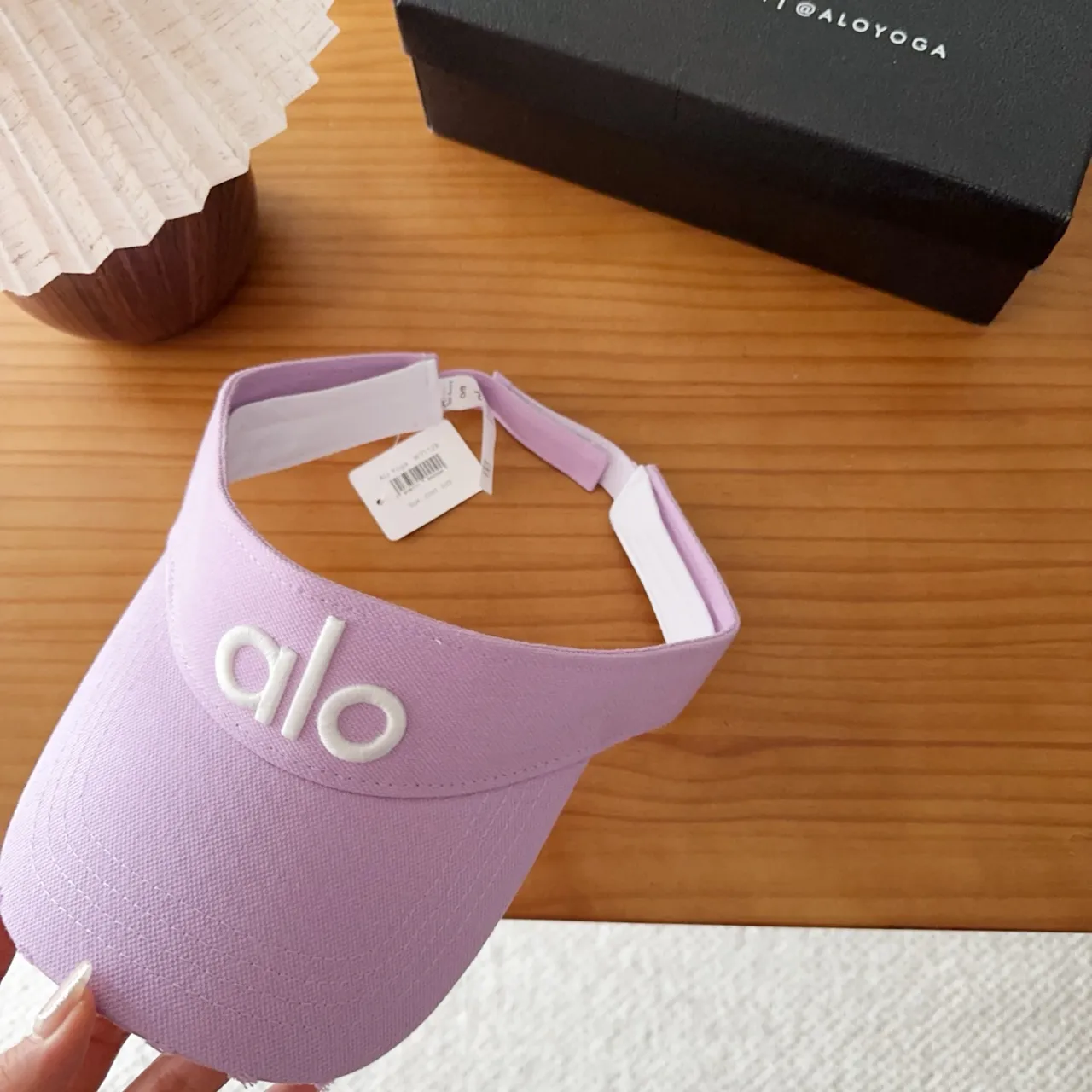 Alo Visor بنفसجي أبيض تطريز Logo قماش خفيف قبعة بيسبول 8