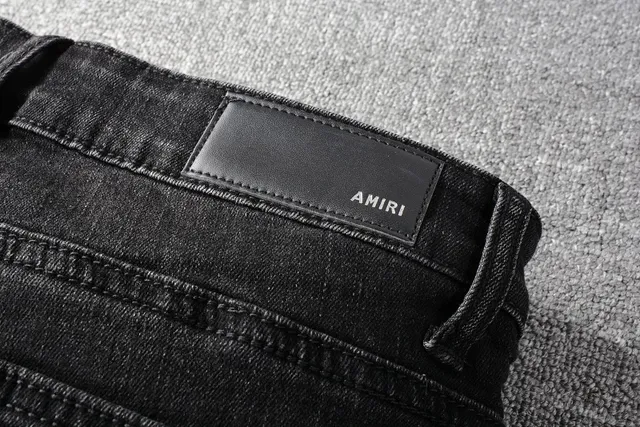 Amiri بيكر بناطيل جينز سوداء ممزقة 9