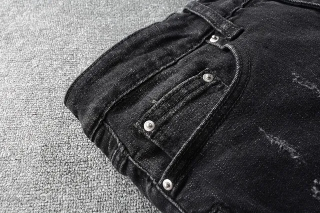 Amiri بيكر بناطيل جينز سوداء ممزقة 16