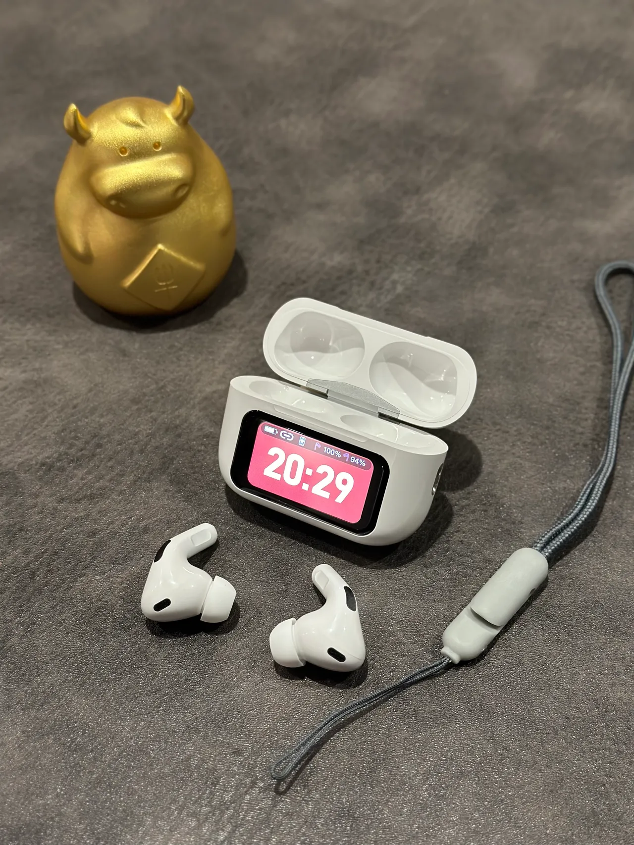Apple AirPods Pro सफेद ग्रे मैट फिनिश एकीकृत रंग प्रदर्शन TWS ईयरबड्स 10