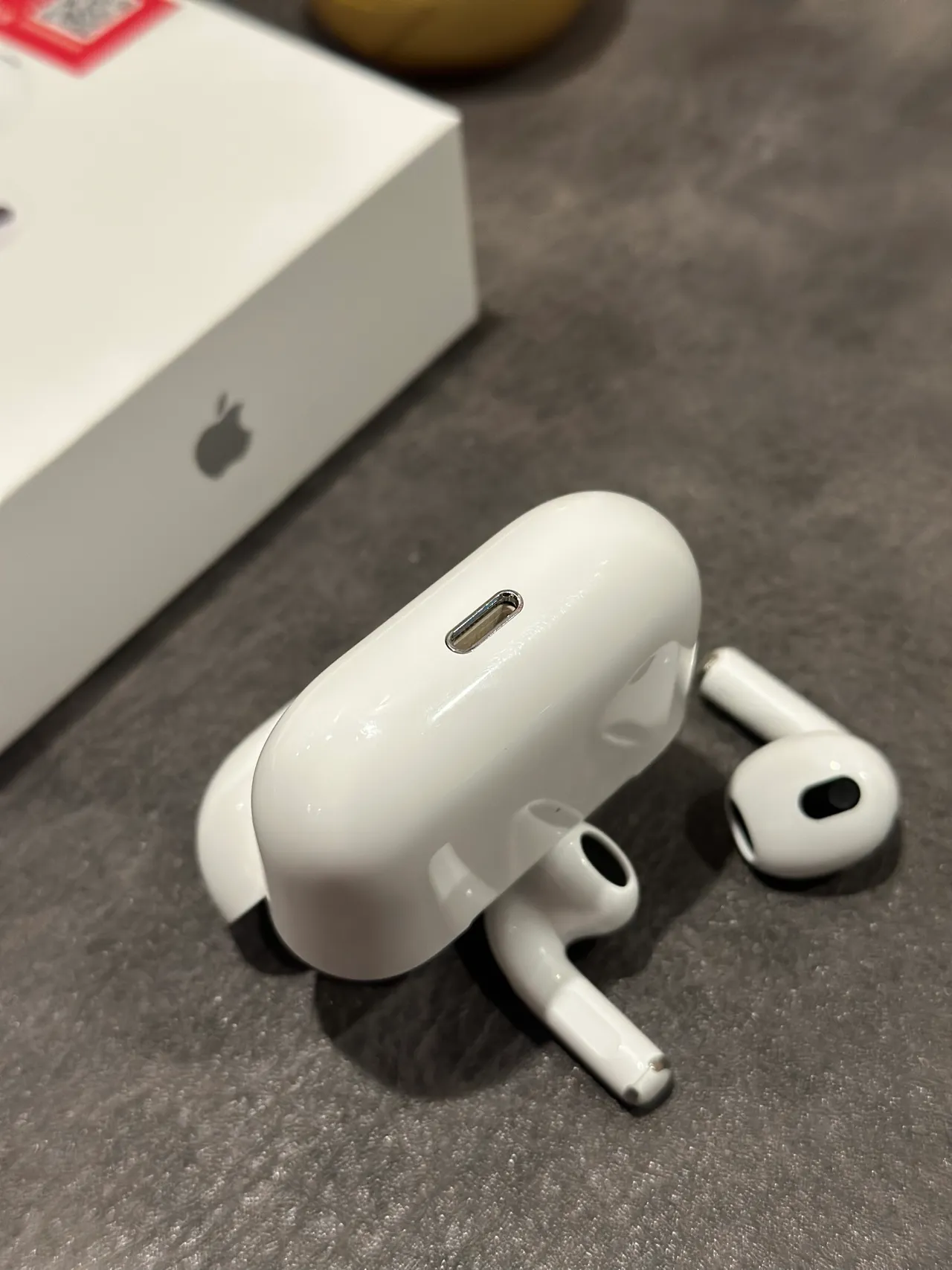 Apple AirPods White Black Stem-Style Compact TWS Earbuds 8