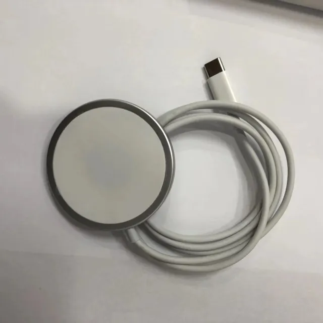 Apple MagSafe 白银圆形磁环充电器 13