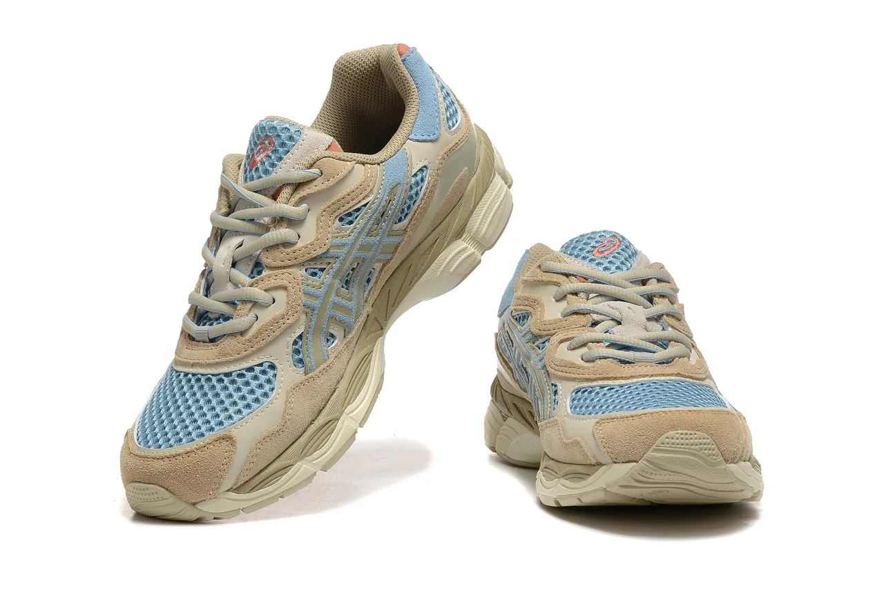 ASICS বেইজ নীল স্তরযুক্ত মেশ এবং সুয়েড উপরের হালকা বাঘের স্ট্রাইপ ওভারলে লাইফস্টাইল স্নিকার্স 2