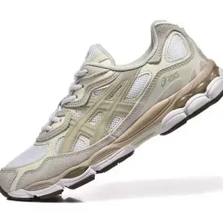 ASICS 米色棕色 分层合成笼 透气网面板 生活方式运动鞋