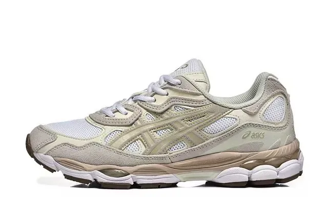ASICS Beige Marrón Zapatillas Lifestyle con Paneles de Malla Transpirables y Jaula Sintética en Capas 2