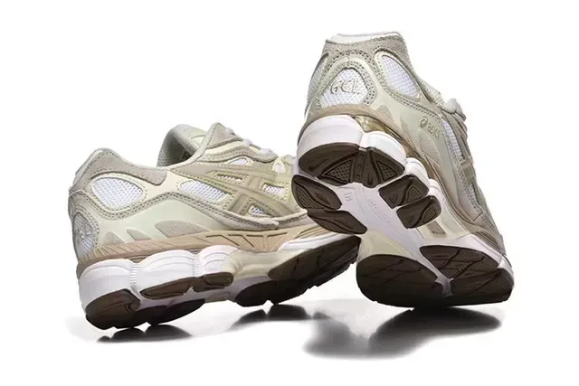 ASICS Beige Marrón Zapatillas Lifestyle con Paneles de Malla Transpirables y Jaula Sintética en Capas 5