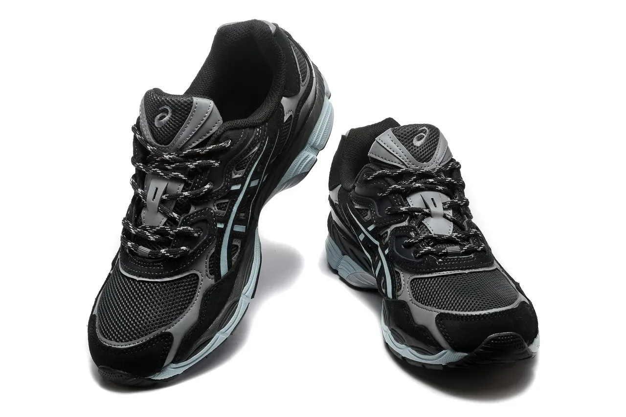 ASICS Tênis de Corrida Preto Azul Malha e Ante Superior Sistema de Cadarço Assimétrico 2
