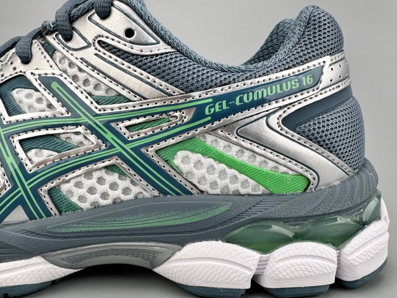 ASICS Gel-Cumulus 16 White Silver Green Chaussures de course 3
