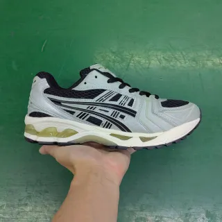 ASICS Gel-Kayano 灰黑 Layered Synthetic Overlays 虎纹 Logo 跑鞋