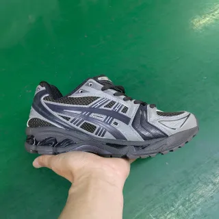 ASICS Gel-Kayano رمادي أسود شبكة علوية تراكب اصطناعية أحذية جري