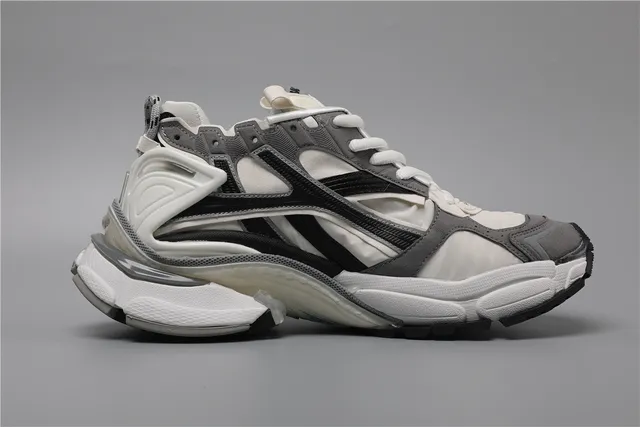 ASICS Runner 灰色/白色/黑色 跑鞋 8