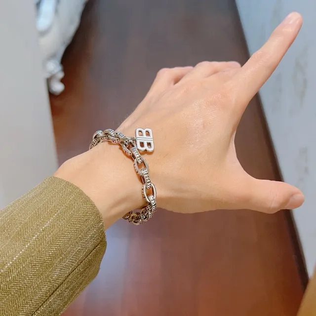 Balenciaga BB Pulseira Corrente de Esmalte Prateada 3
