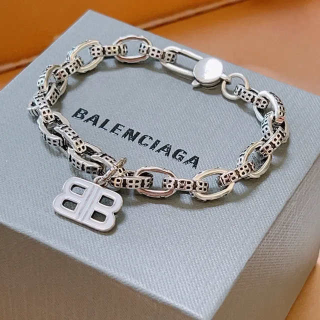 Balenciaga BB Pulseira Corrente de Esmalte Prateada 4