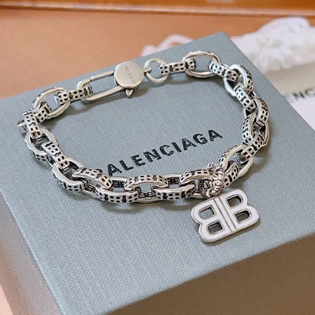 Balenciaga BB Pulseira Corrente de Esmalte Prateada 6