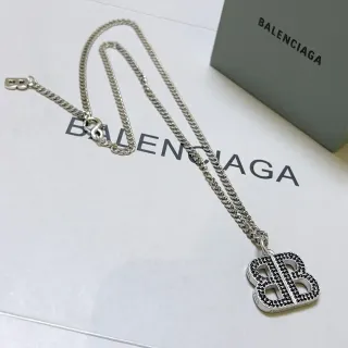 Balenciaga BB Pavé Double-B Collar colgante