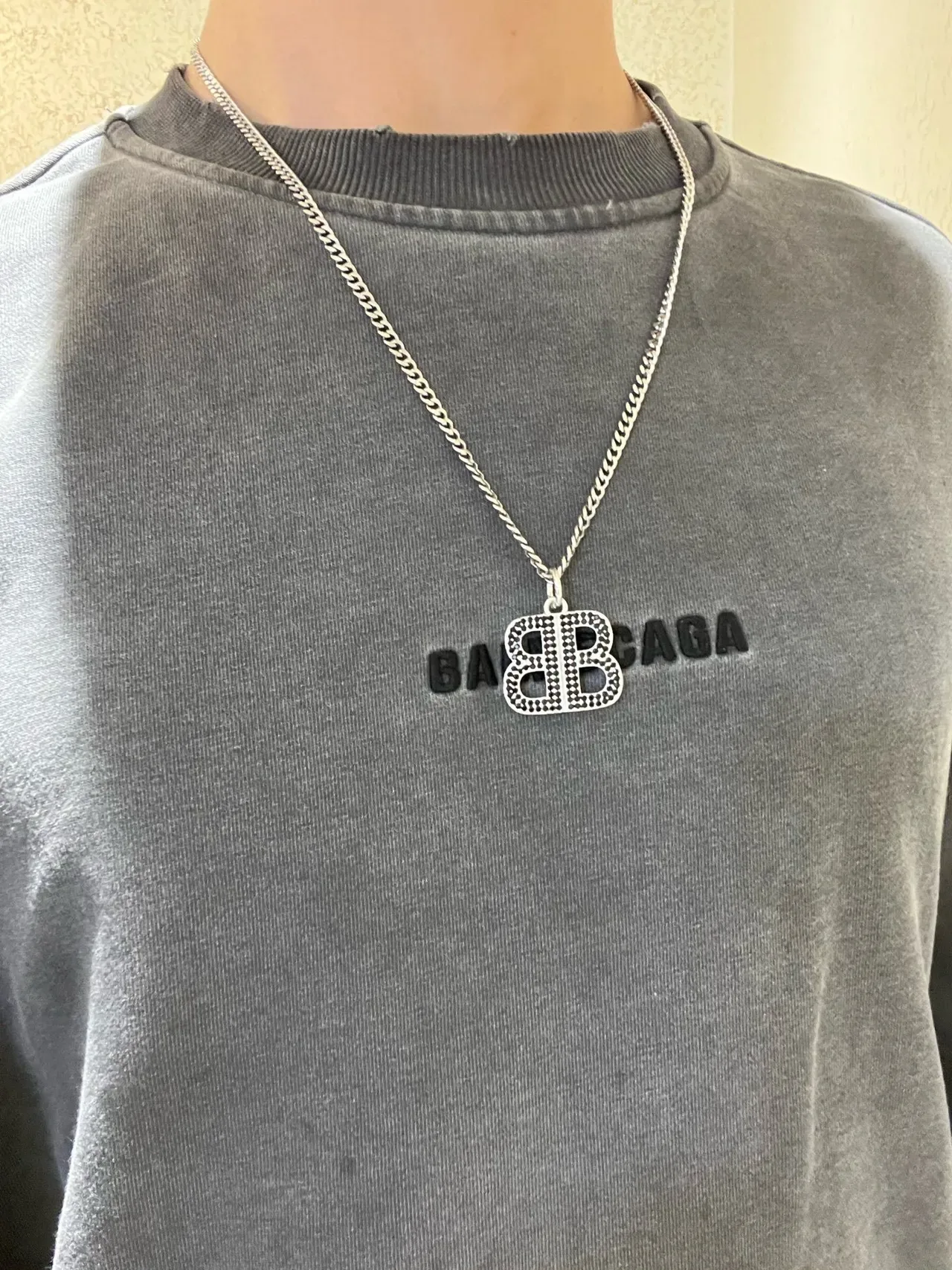 Balenciaga BB Pavé Double-B Collar colgante 8